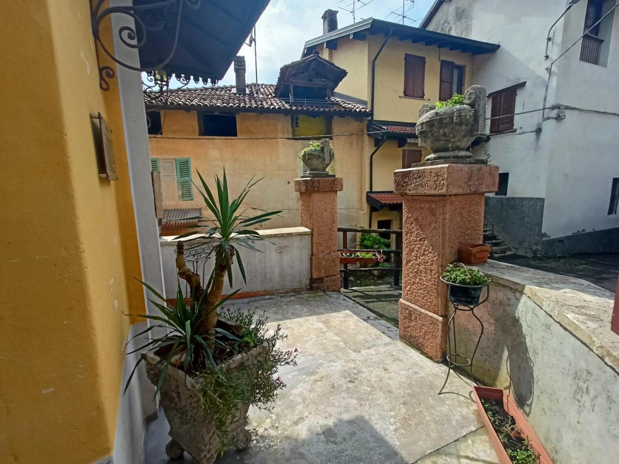 Foresteria Lombarda B & B Ca' Pelitti Ganna エクステリア 写真